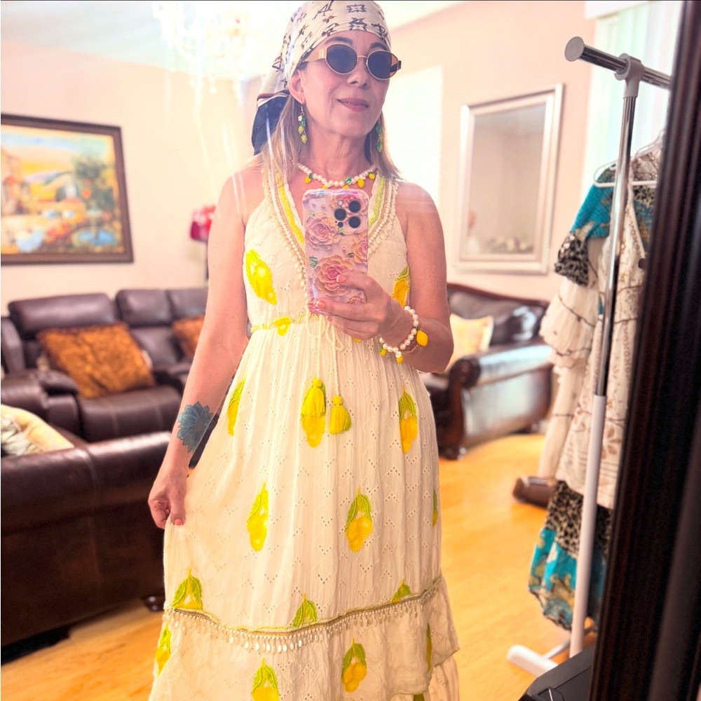Boho dress with lemon